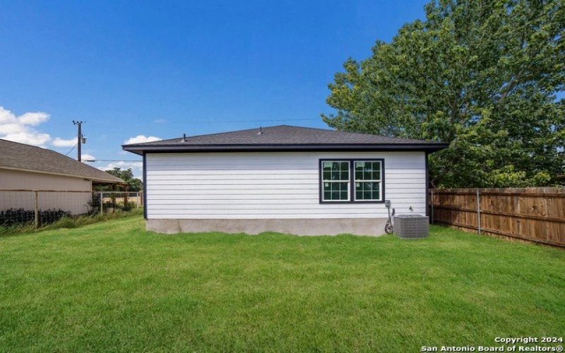 1032 BLUERIDGE DR, Canyon Lake, TX 78133, 3 Habitaciones Habitaciones , ,2 BañosBaños,Residential,En Venta,1032 BLUERIDGE DR,1835780
