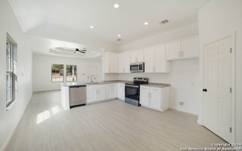 1032 BLUERIDGE DR, Canyon Lake, TX 78133, 3 Habitaciones Habitaciones , ,2 BañosBaños,Residential,En Venta,1032 BLUERIDGE DR,1835780