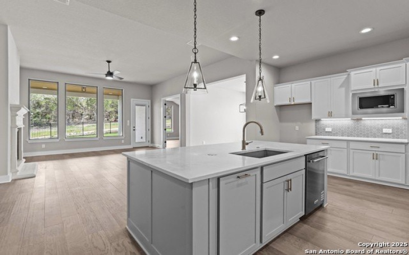 204 Dulce Vista, Boerne, TX 78006, 4 Habitaciones Habitaciones , ,3 BañosBaños,Residential,En Venta,204 Dulce Vista,0,1835976