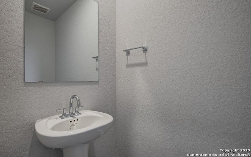 5703 Quartz Terrace, San Antonio, TX 78222, 3 Habitaciones Habitaciones , ,2 BañosBaños,Residential,En Venta,5703 Quartz Terrace,1836646
