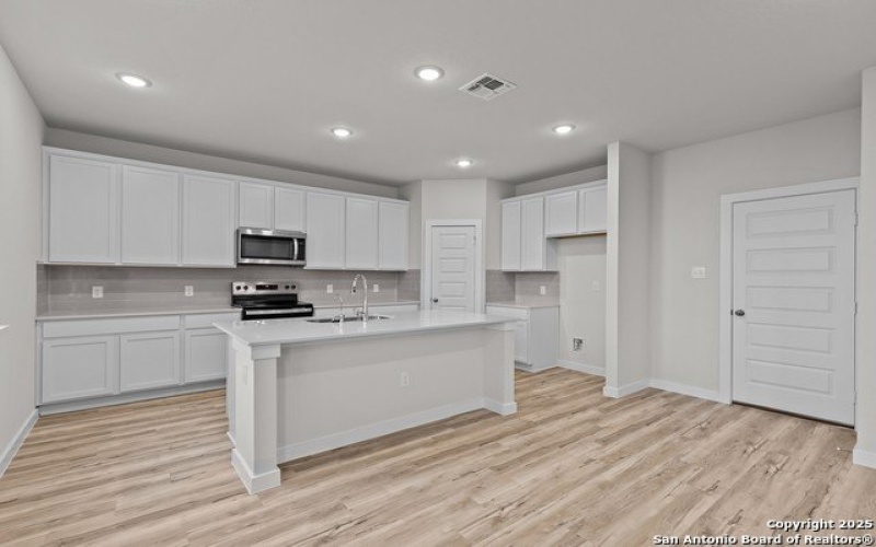 2153 Maestro Drive, Seguin, TX 78155, 3 Bedrooms Bedrooms, ,2 BathroomsBathrooms,Residential,For Sale,2153 Maestro Drive,1836673