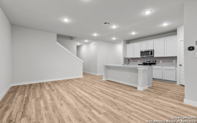 2525 Solon Lane, Seguin, TX 78155, 4 Bedrooms Bedrooms, ,2 BathroomsBathrooms,Residential,For Sale,2525 Solon Lane,1836674