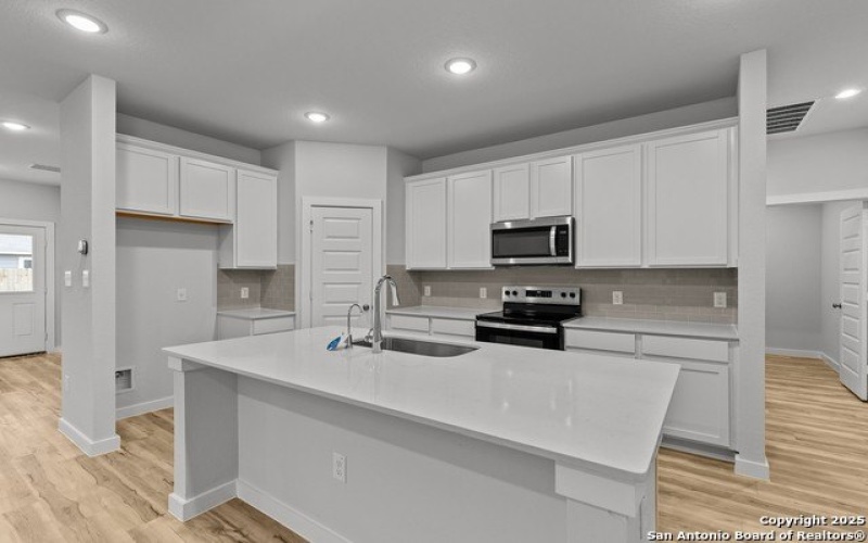 2520 Solon Lane, Seguin, TX 78155, 4 Bedrooms Bedrooms, ,2 BathroomsBathrooms,Residential,For Sale,2520 Solon Lane,1836677