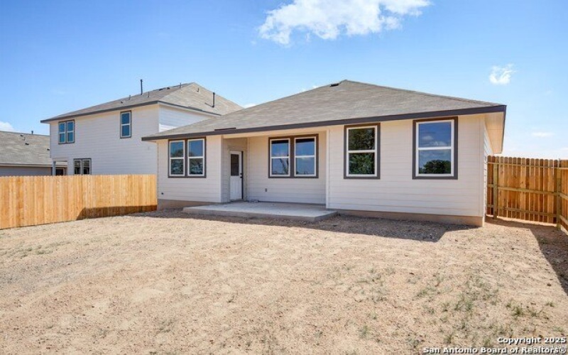 3448 Meteor Night, Converse, TX 78109, 3 Habitaciones Habitaciones , ,2 BañosBaños,Residential,En Venta,3448 Meteor Night,1844806