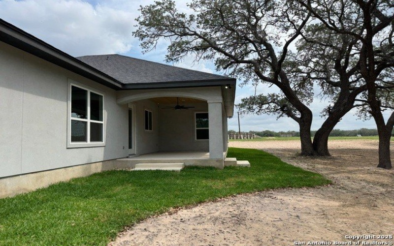 692 County Road 320, Floresville, TX 78114, 3 Habitaciones Habitaciones , ,2 BañosBaños,Residential,En Venta,692 County Road 320,1845197