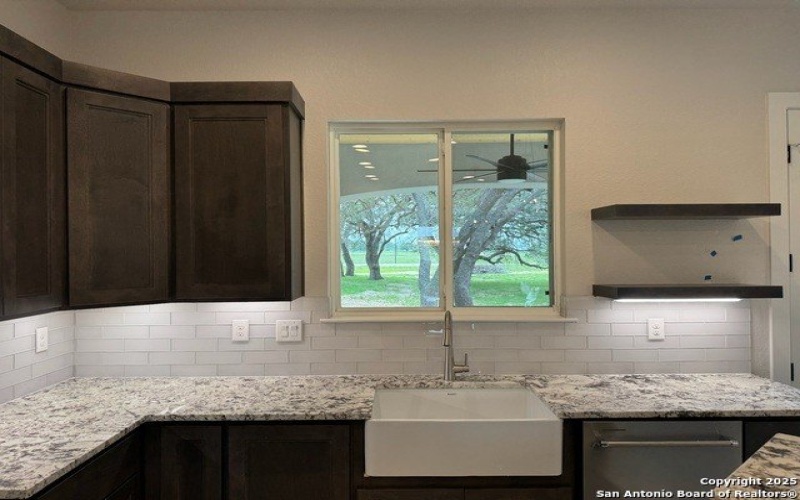692 County Road 320, Floresville, TX 78114, 3 Habitaciones Habitaciones , ,2 BañosBaños,Residential,En Venta,692 County Road 320,1845197