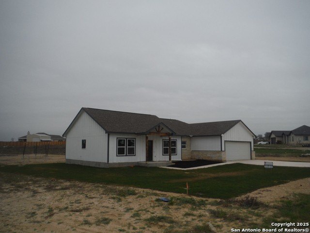 202 Colonial, La Vernia, TX 78121, 3 Bedrooms Bedrooms, ,2 BathroomsBathrooms,Residential,For Sale,202 Colonial,1847270