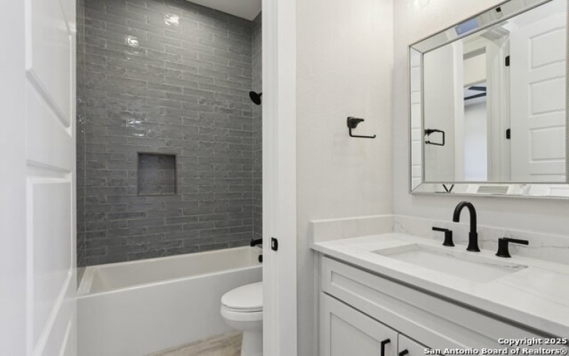 40 Greco BND, Boerne, TX 78006-7734, 4 Bedrooms Bedrooms, ,3 BathroomsBathrooms,Residential,For Sale,40 Greco BND,1839637
