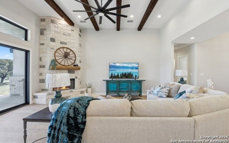 40 Greco BND, Boerne, TX 78006-7734, 4 Bedrooms Bedrooms, ,3 BathroomsBathrooms,Residential,For Sale,40 Greco BND,1839637