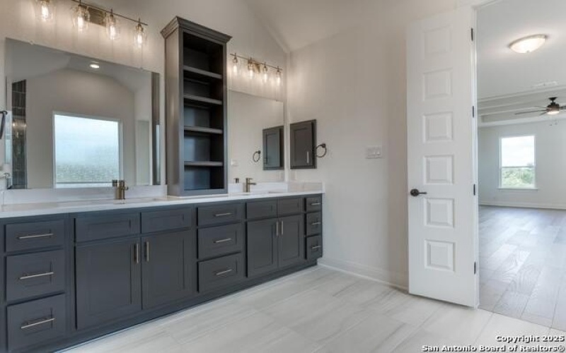 10811 Chestnut Warbler, New Braunfels, TX 78132, 4 Habitaciones Habitaciones , ,3 BañosBaños,Residential,En Venta,10811 Chestnut Warbler,1847828