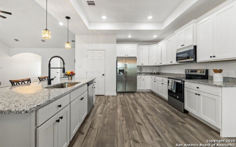 105 Hidden Cove, Floresville, TX 78114-0059, 4 Habitaciones Habitaciones , ,2 BañosBaños,Residential,En Venta,105 Hidden Cove,0,1840136