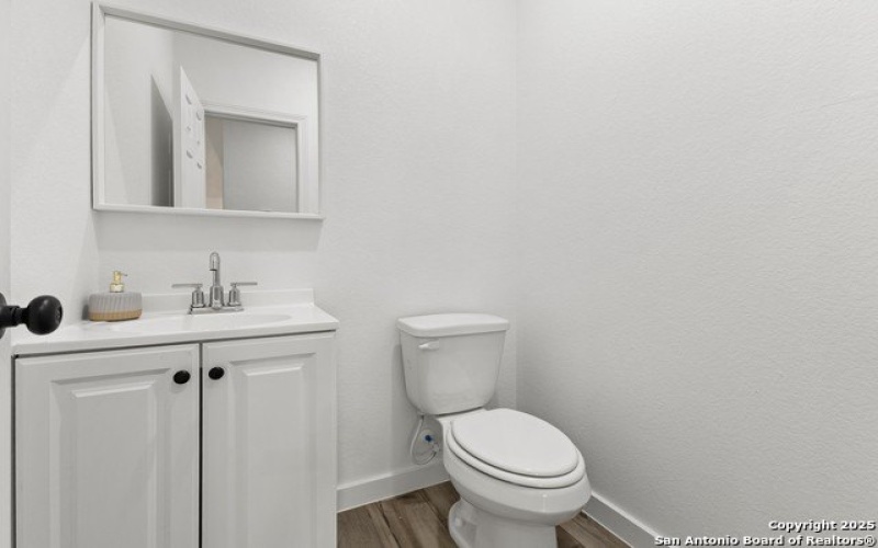 105 Hidden Cove, Floresville, TX 78114-0059, 4 Habitaciones Habitaciones , ,2 BañosBaños,Residential,En Venta,105 Hidden Cove,0,1840136