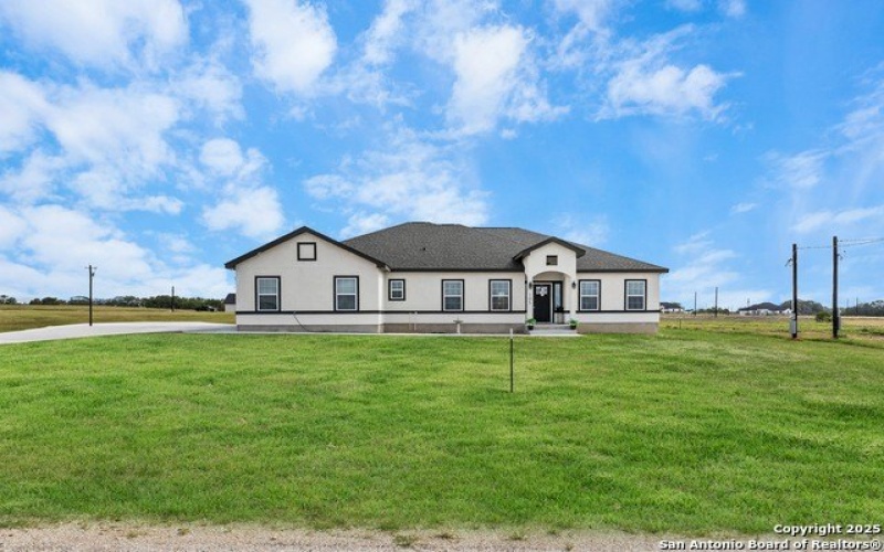 105 Hidden Cove, Floresville, TX 78114-0059, 4 Habitaciones Habitaciones , ,2 BañosBaños,Residential,En Venta,105 Hidden Cove,0,1840136