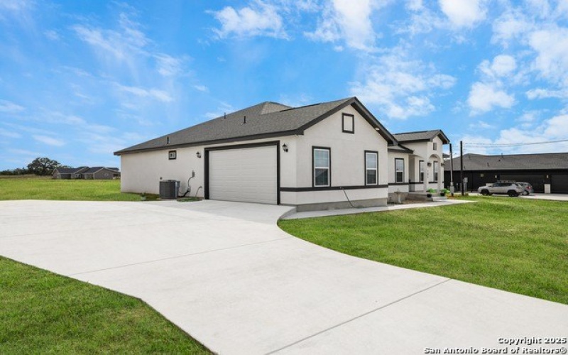 105 Hidden Cove, Floresville, TX 78114-0059, 4 Habitaciones Habitaciones , ,2 BañosBaños,Residential,En Venta,105 Hidden Cove,0,1840136