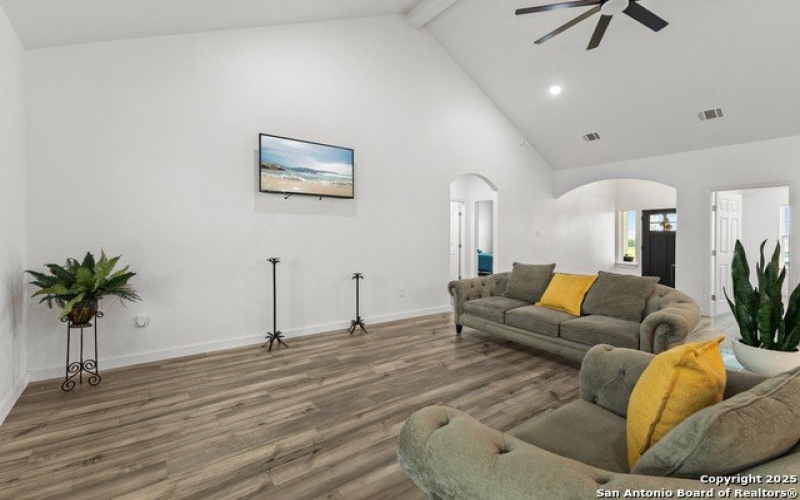 105 Hidden Cove, Floresville, TX 78114-0059, 4 Habitaciones Habitaciones , ,2 BañosBaños,Residential,En Venta,105 Hidden Cove,0,1840136