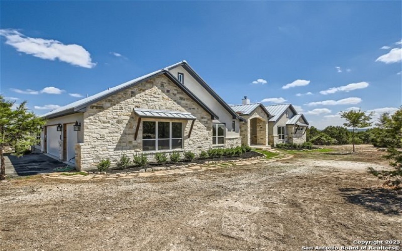 103 RIVER MTN DR, Boerne, TX 78006-2574, 4 Habitaciones Habitaciones , ,3 BañosBaños,Residential,En Venta,103 RIVER MTN DR,1840147