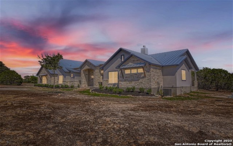 103 RIVER MTN DR, Boerne, TX 78006-2574, 4 Habitaciones Habitaciones , ,3 BañosBaños,Residential,En Venta,103 RIVER MTN DR,1840147