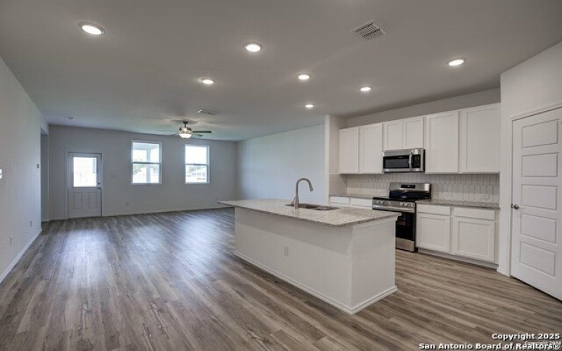 313 Jills Path, Seguin, TX 78155, 3 Bedrooms Bedrooms, ,2 BathroomsBathrooms,Residential,For Sale,313 Jills Path,1849146