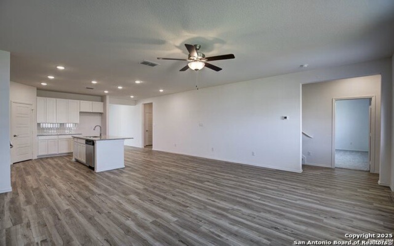 313 Jills Path, Seguin, TX 78155, 3 Bedrooms Bedrooms, ,2 BathroomsBathrooms,Residential,For Sale,313 Jills Path,1849146