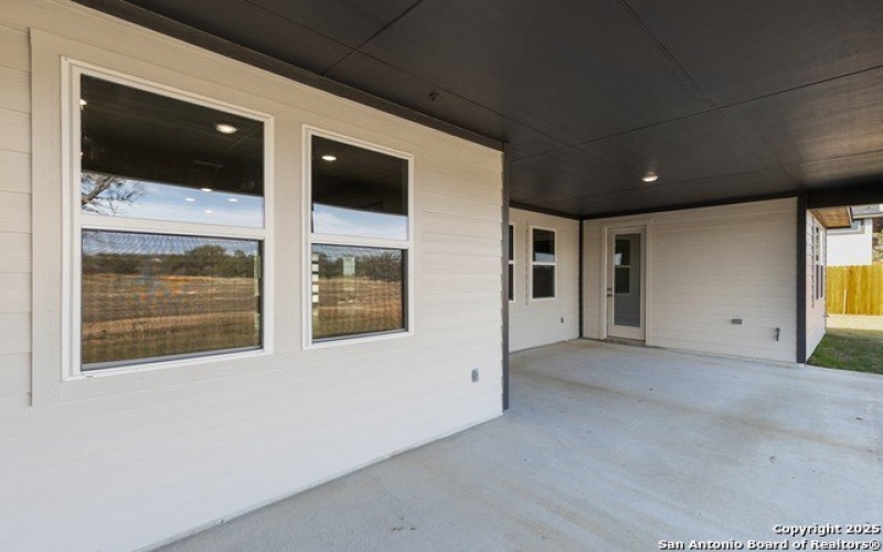 117 Poe Parkway, Castroville, TX 78009, 4 Bedrooms Bedrooms, ,3 BathroomsBathrooms,Residential,For Sale,117 Poe Parkway,1849261