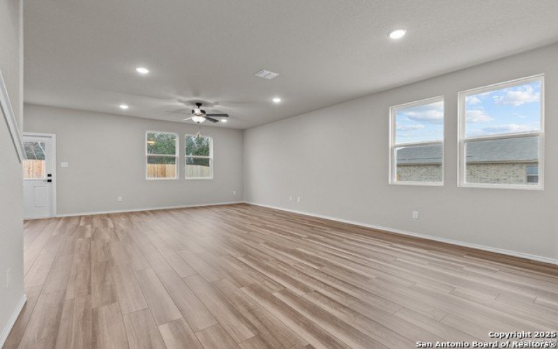 10215 Red London, San Antonio, TX 78239, 4 Habitaciones Habitaciones , ,3 BañosBaños,Residential,En Venta,10215 Red London,1849276