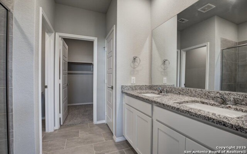 3453 Meteor Night, Converse, TX 78109, 3 Habitaciones Habitaciones , ,2 BañosBaños,Residential,En Venta,3453 Meteor Night,1849524