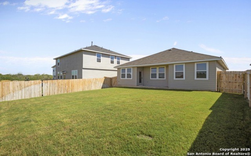 3453 Meteor Night, Converse, TX 78109, 3 Habitaciones Habitaciones , ,2 BañosBaños,Residential,En Venta,3453 Meteor Night,0,1849524