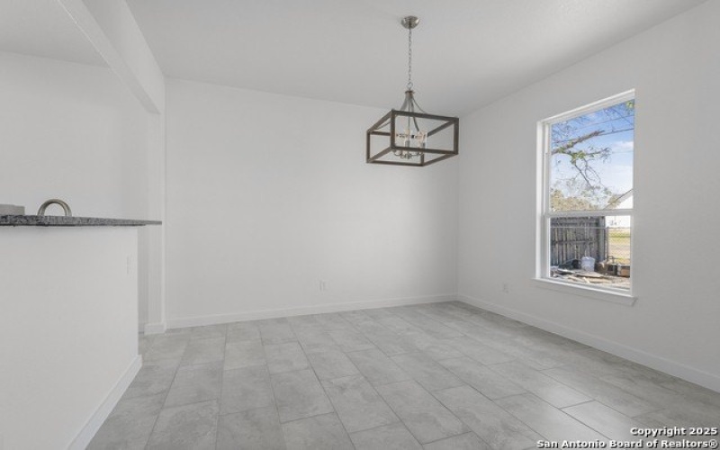 804 PEACH ST, Jourdanton, TX 78026, 3 Habitaciones Habitaciones , ,2 BañosBaños,Residential,En Venta,804 PEACH ST,1842392