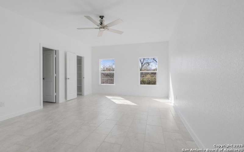 804 PEACH ST, Jourdanton, TX 78026, 3 Habitaciones Habitaciones , ,2 BañosBaños,Residential,En Venta,804 PEACH ST,1842392