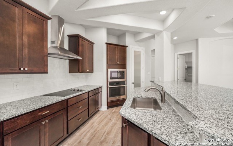 307 E Club View, Seguin, TX 78155, 3 Bedrooms Bedrooms, ,2 BathroomsBathrooms,Residential,For Sale,307 E Club View,1843818