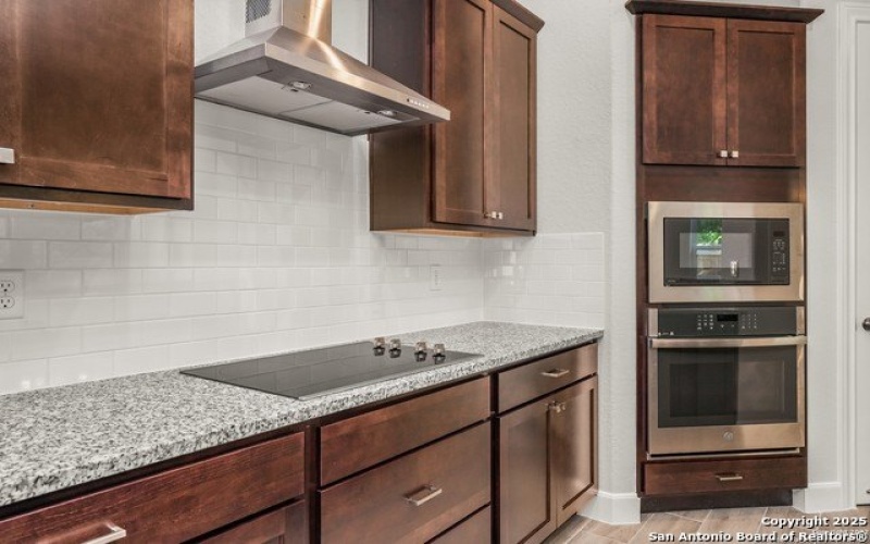307 E Club View, Seguin, TX 78155, 3 Bedrooms Bedrooms, ,2 BathroomsBathrooms,Residential,For Sale,307 E Club View,1843818