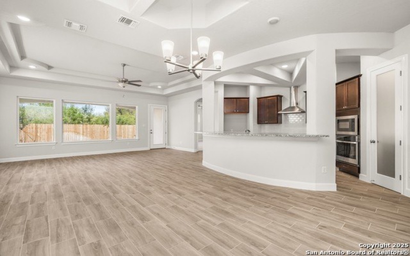 307 E Club View, Seguin, TX 78155, 3 Bedrooms Bedrooms, ,2 BathroomsBathrooms,Residential,For Sale,307 E Club View,1843818