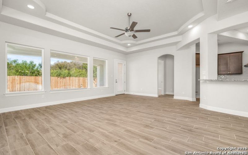 307 E Club View, Seguin, TX 78155, 3 Bedrooms Bedrooms, ,2 BathroomsBathrooms,Residential,For Sale,307 E Club View,1843818