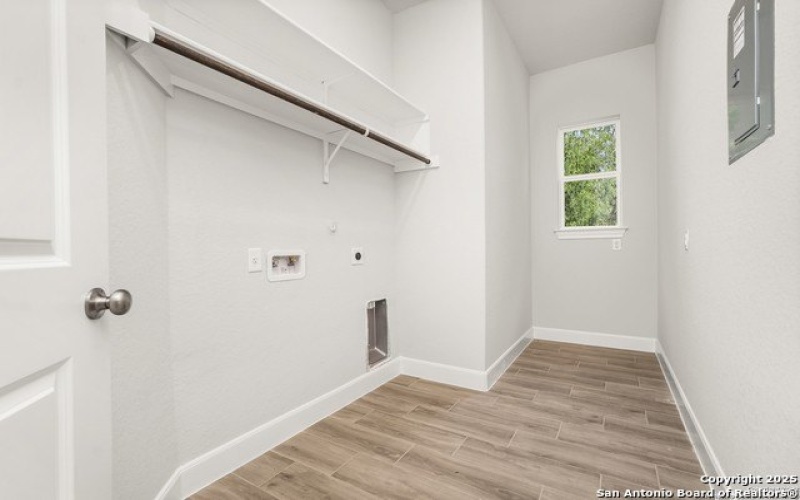 307 E Club View, Seguin, TX 78155, 3 Bedrooms Bedrooms, ,2 BathroomsBathrooms,Residential,For Sale,307 E Club View,1843818