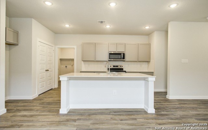 14730 Emerio Drive, San Antonio, TX 78253, 4 Habitaciones Habitaciones , ,2 BañosBaños,Residential,En Venta,14730 Emerio Drive,1851738