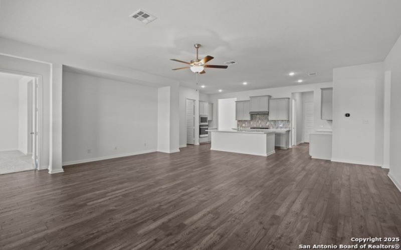 2808 Reeves Ln, Schertz, TX 78108, 4 Bedrooms Bedrooms, ,3 BathroomsBathrooms,Residential,For Sale,2808 Reeves Ln,0,1852876