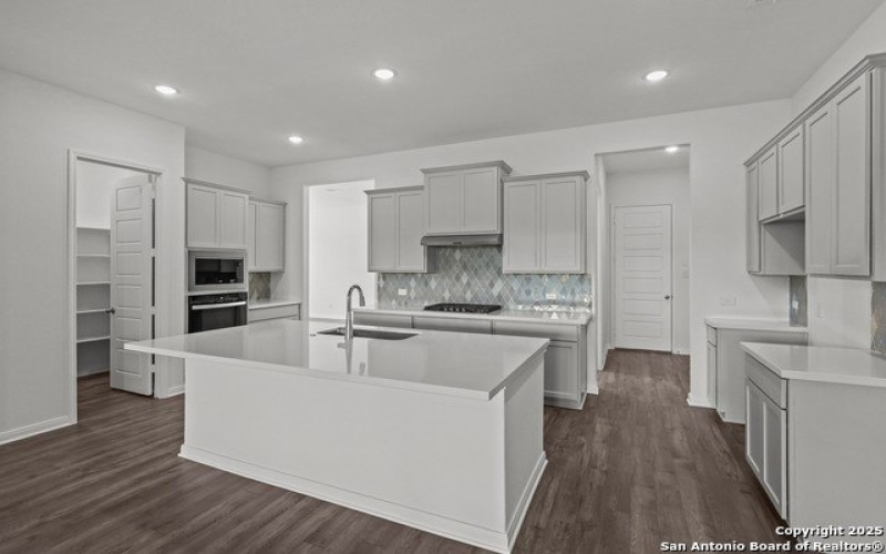 2808 Reeves Ln, Schertz, TX 78108, 4 Bedrooms Bedrooms, ,3 BathroomsBathrooms,Residential,For Sale,2808 Reeves Ln,0,1852876
