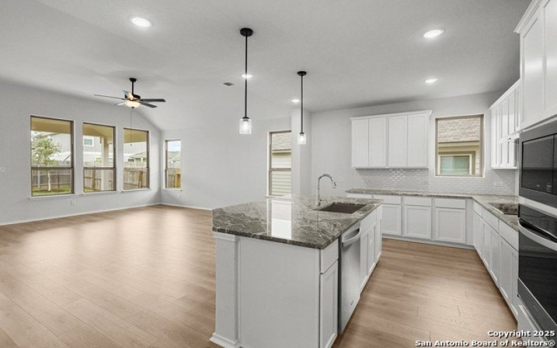 1020 Windflower, New Braunfels, TX 78130, 4 Bedrooms Bedrooms, ,3 BathroomsBathrooms,Residential,For Sale,1020 Windflower,1852938