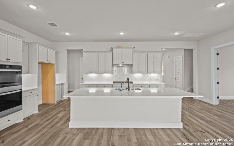 4507 YOAKUM VALLEY, Schertz, TX 78108, 5 Habitaciones Habitaciones , ,5 BañosBaños,Residential,En Venta,4507 YOAKUM VALLEY,0,1853078