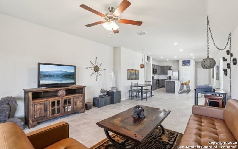 608 Angus, Seguin, TX 78155, 3 Bedrooms Bedrooms, ,2 BathroomsBathrooms,Residential,For Sale,608 Angus,1853194