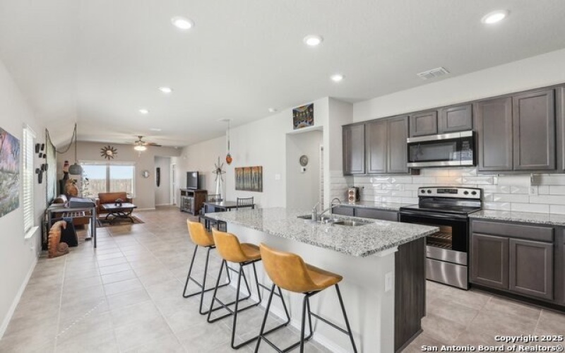 608 Angus, Seguin, TX 78155, 3 Bedrooms Bedrooms, ,2 BathroomsBathrooms,Residential,For Sale,608 Angus,1853194