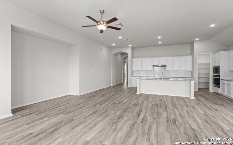 3265 Wild Iris, New Braunfels, TX 78130, 3 Habitaciones Habitaciones , ,2 BañosBaños,Residential,En Venta,3265 Wild Iris,1853473