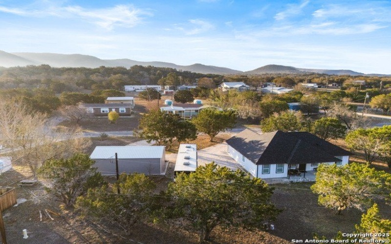 185 Jim Dalrymple, Leakey, TX 78873, 3 Bedrooms Bedrooms, ,2 BathroomsBathrooms,Residential,For Sale,185 Jim Dalrymple,1850340