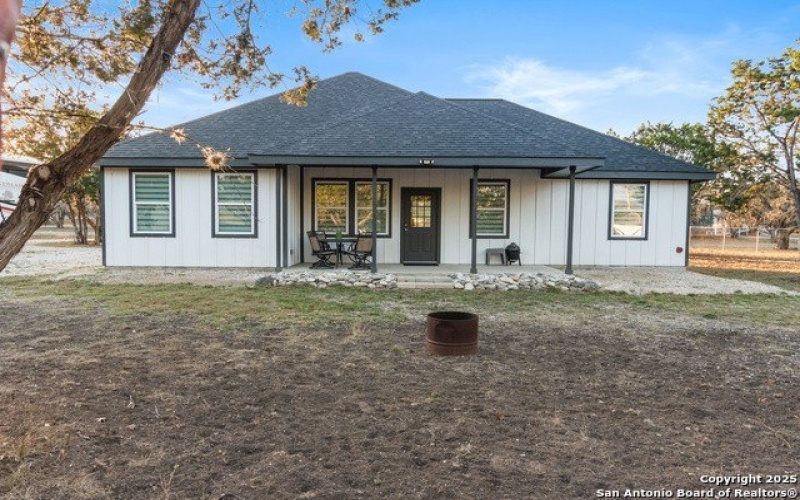 185 Jim Dalrymple, Leakey, TX 78873, 3 Bedrooms Bedrooms, ,2 BathroomsBathrooms,Residential,For Sale,185 Jim Dalrymple,1850340