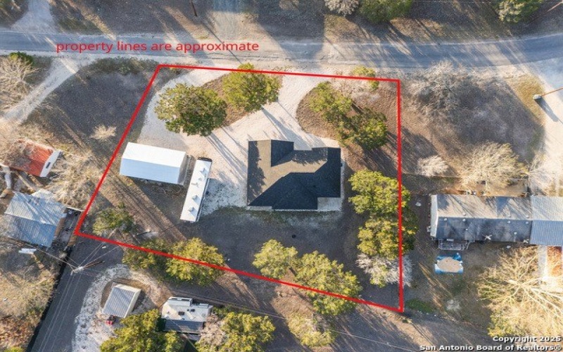 185 Jim Dalrymple, Leakey, TX 78873, 3 Bedrooms Bedrooms, ,2 BathroomsBathrooms,Residential,For Sale,185 Jim Dalrymple,1850340