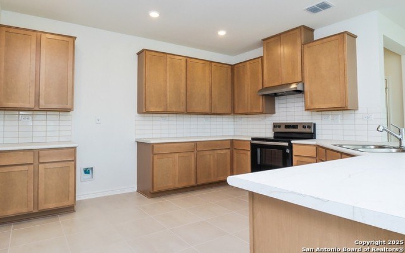 9406 HAMMERSTONE DR, San Antonio, TX 78221, 3 Bedrooms Bedrooms, ,2 BathroomsBathrooms,Residential,For Sale,9406 HAMMERSTONE DR,1850443