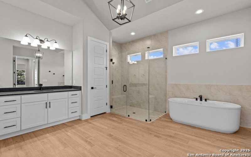 1202 Crazy Horse, San Antonio, TX 78260, 4 Habitaciones Habitaciones , ,3 BañosBaños,Residential,En Venta,1202 Crazy Horse,1850712