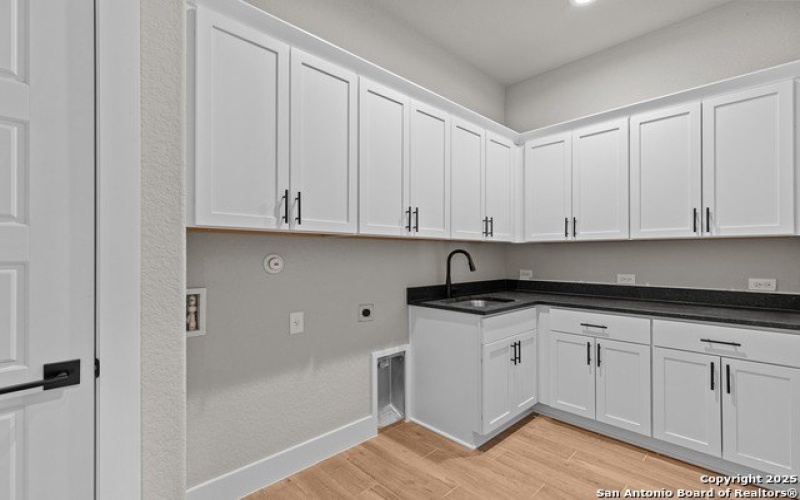 1202 Crazy Horse, San Antonio, TX 78260, 4 Habitaciones Habitaciones , ,3 BañosBaños,Residential,En Venta,1202 Crazy Horse,1850712