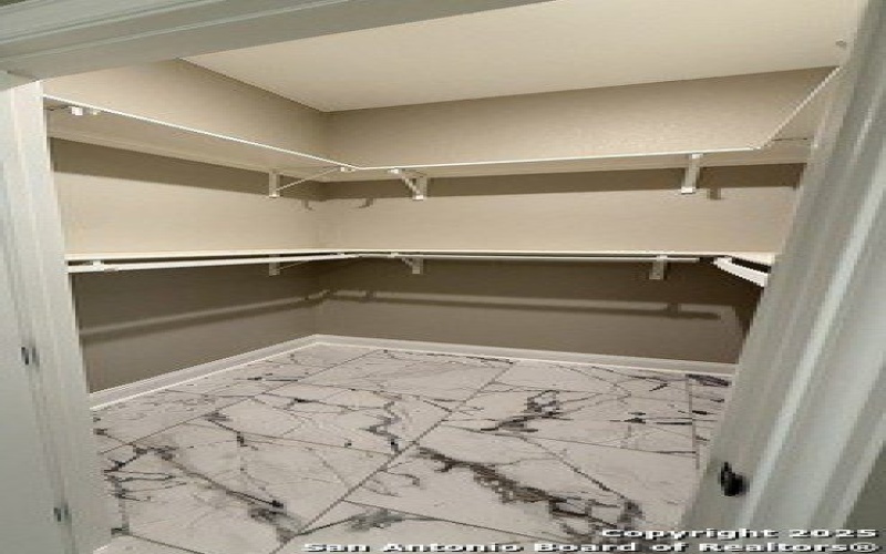 7802 Clearwater Blvd, Selma, TX 78154, 5 Bedrooms Bedrooms, ,5 BathroomsBathrooms,Residential,For Sale,7802 Clearwater Blvd,1850734