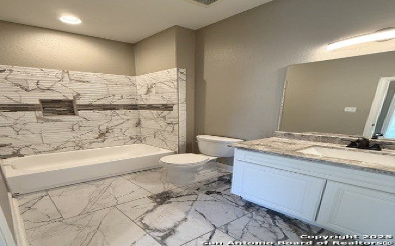 7802 Clearwater Blvd, Selma, TX 78154, 5 Bedrooms Bedrooms, ,5 BathroomsBathrooms,Residential,For Sale,7802 Clearwater Blvd,1850734